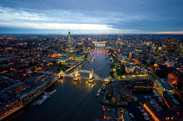 London's Tower Bridge at night