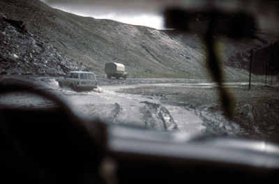 Crossing Tibet